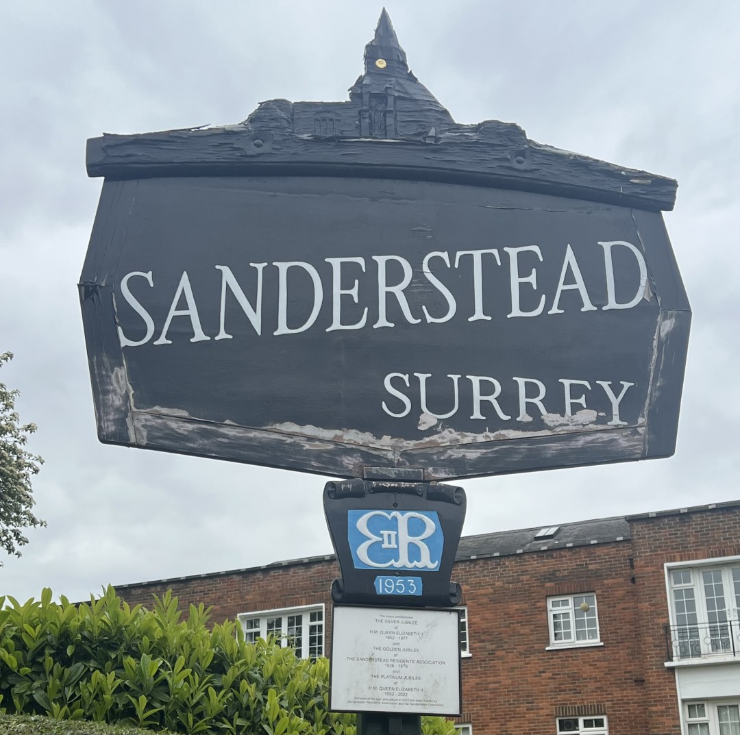 SANDERSTEAD SIGN REPAIRS